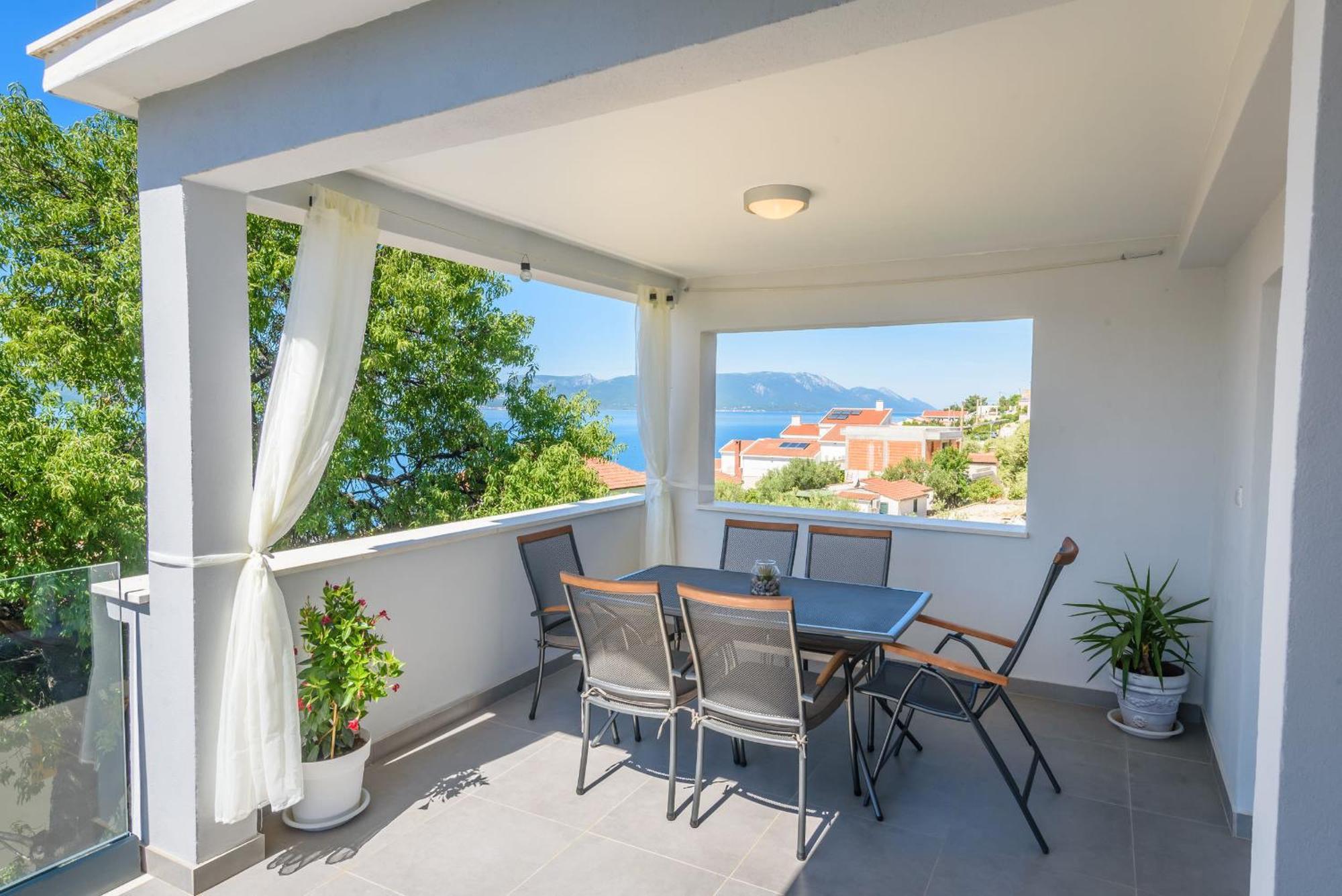 Apartments Morska Vila Komarna Exterior photo